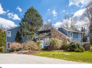 825 Stoke Rd, Villanova, PA 19085
