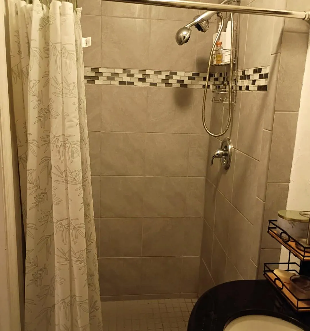 1623 Ballard Park Dr — Photo 2
