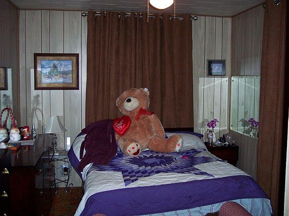 3rd image of 805 Dartmouth Ave
