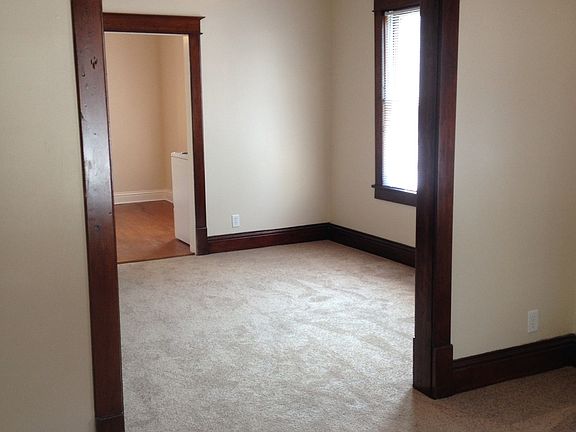 3rd image of 5621 S 22nd St