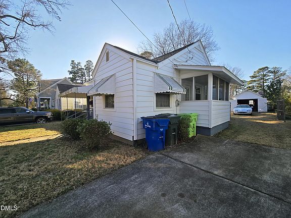 4th image of 404 Bickett Blvd