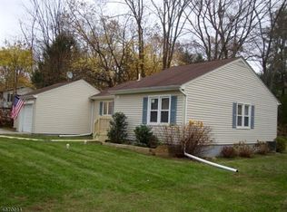 2 Hillcrest Ave, Newton, NJ 07860