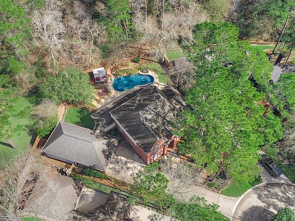 The home sits on 1/3 acre lot and is very private. To the rear of the home is a true greenbelt.