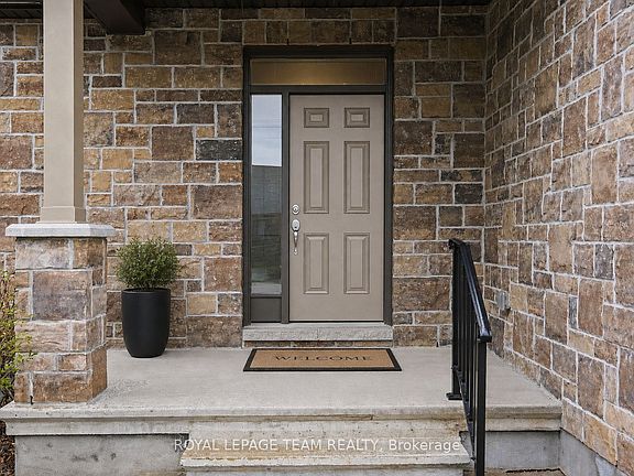 3rd image of 62 Magnolia Way