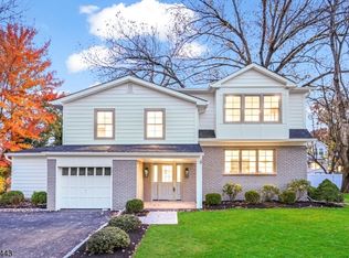 5 Woodland Rd, Chatham, NJ 07928