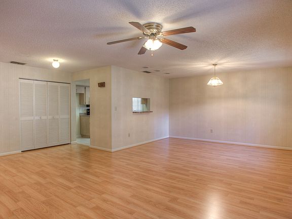 3rd image of 4811 River Blvd