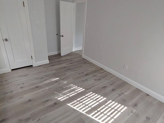 5th image of 8911 Hubbard St #8911