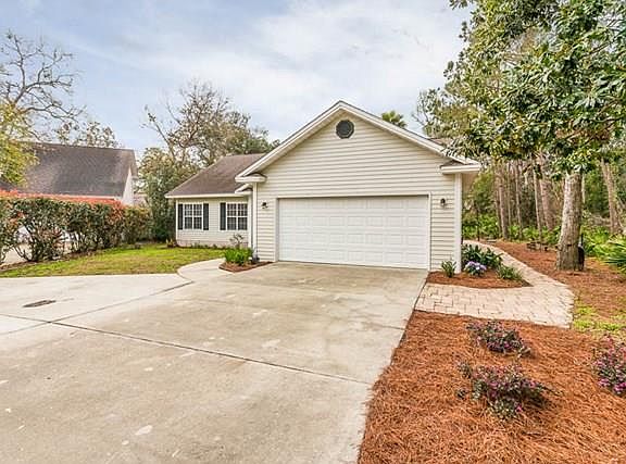 2nd image of 114 Kingswood Ct