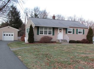7 Park Ln, Beacon, NY 12508