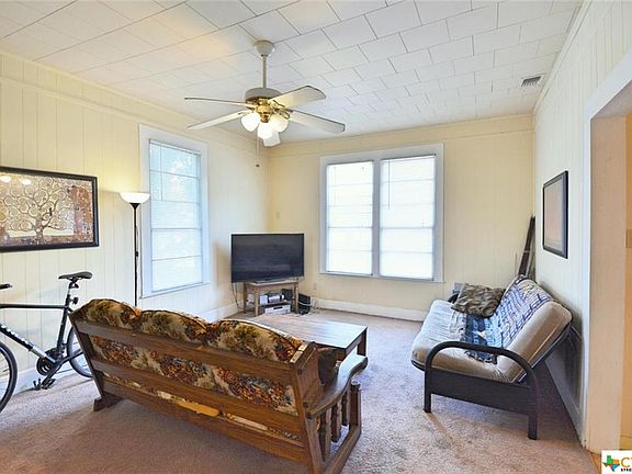 5th image of 894 Oasis St