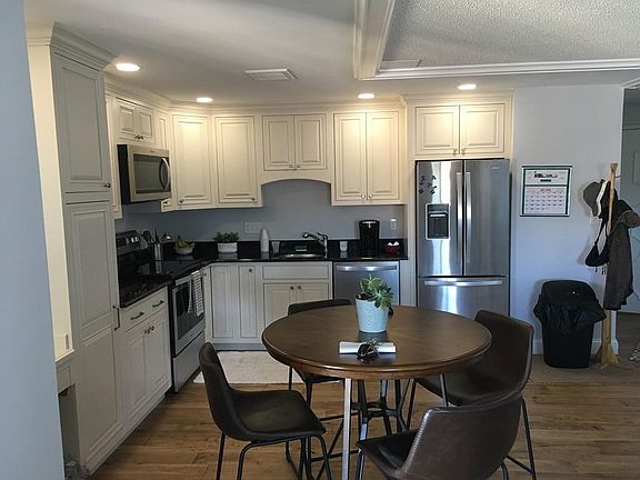 2nd image of 295 Lynn Shore Dr APT 503