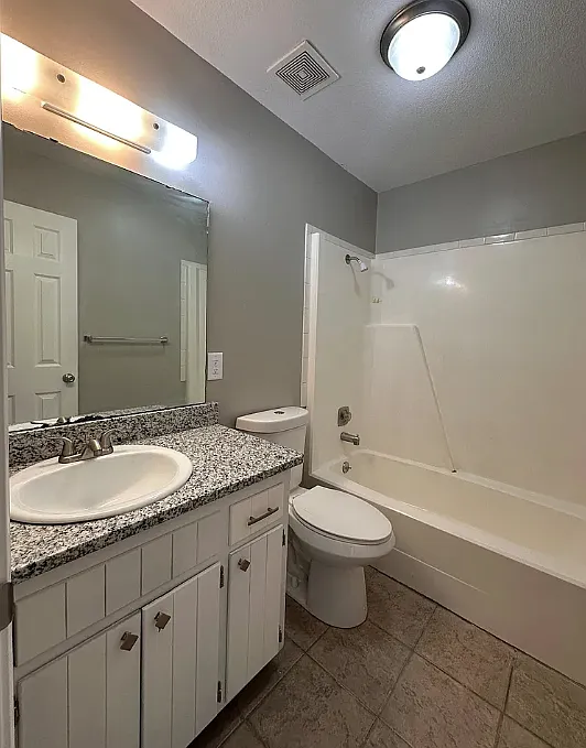 3015 West Roxbury Street - 1 — Photo 3