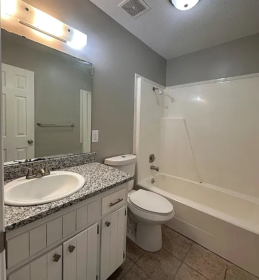 3015 W Roxbury St #1 — Photo 31