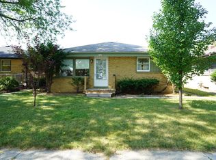 8946 W Grantosa Dr, Milwaukee, WI 53225