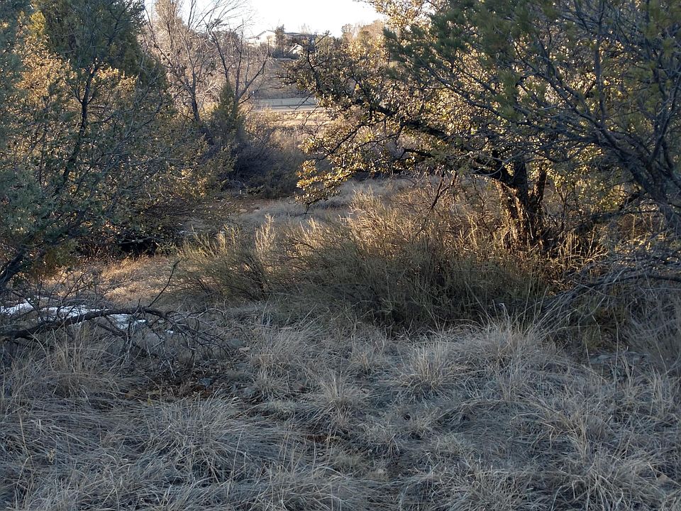 2nd image of 1060 N Rose Quartz Dr