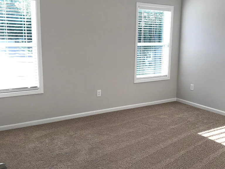 828 Oak Center Dr — Photo 24