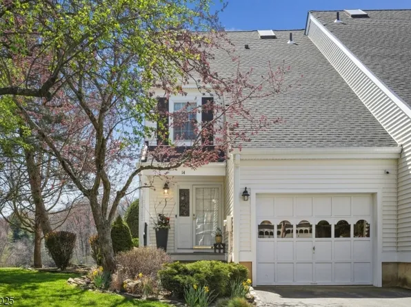 14 Aberdeen Dr, Mendham Boro, NJ 07945