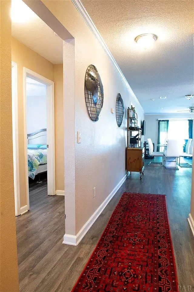 3 bed, 1352 sqft, $1,750 — Photo 4