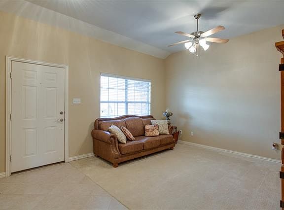 2nd image of 3304 Sycamore Dr
