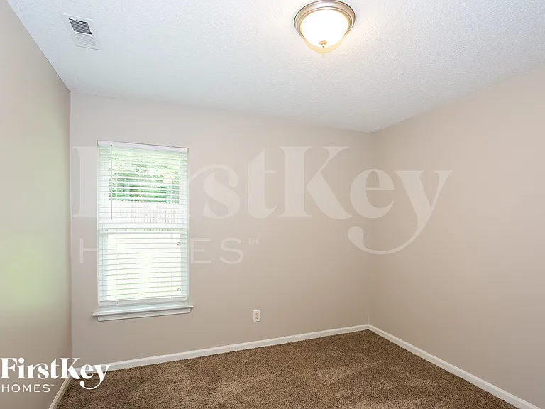 109 W Bank Dr — Photo 15