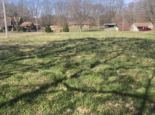 1560 Whitlock Rd, Paris, TN 38242