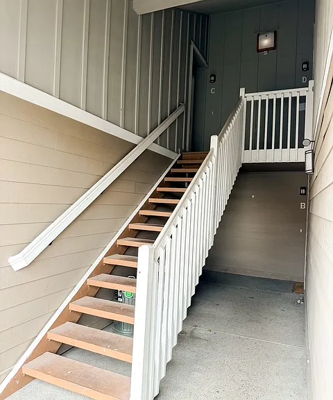 110 Washington Ave S #C — Photo 17