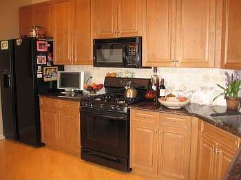 5th image of 610 Turlington Ct