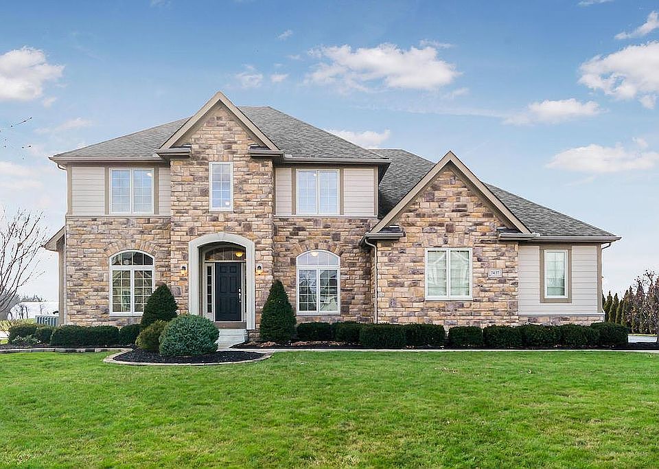 1st image of 7437 New Albany Links Dr