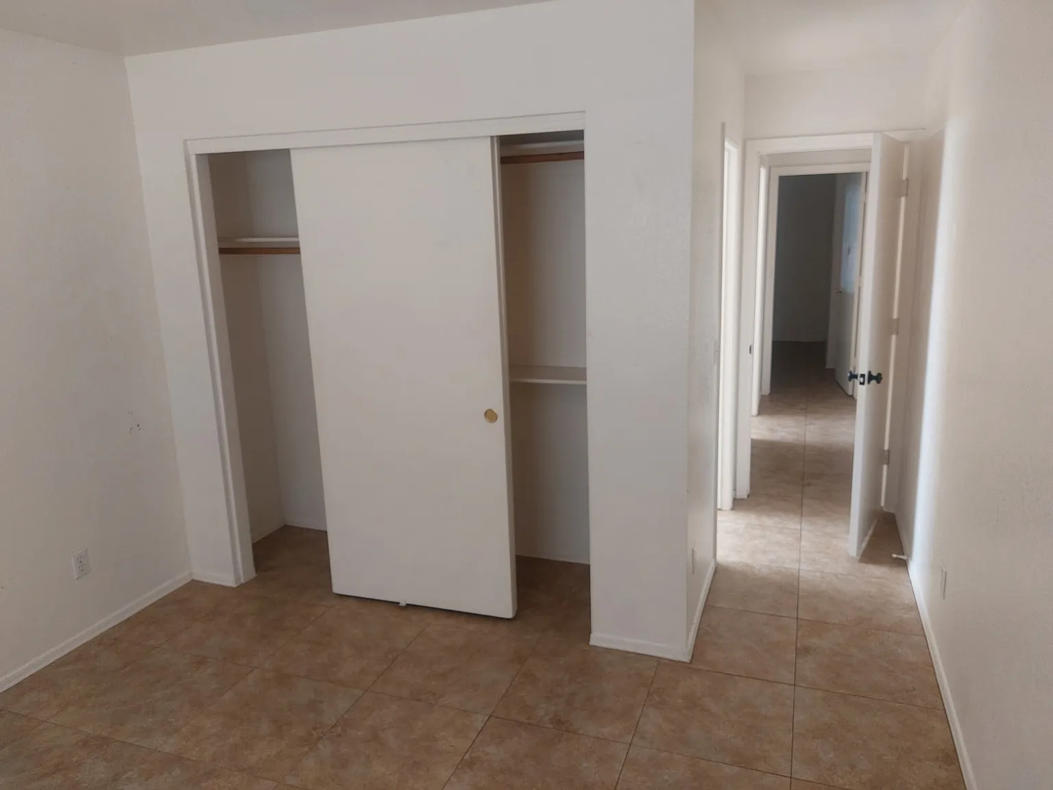 2 bed, 934 sqft, $1,850 — Photo 4