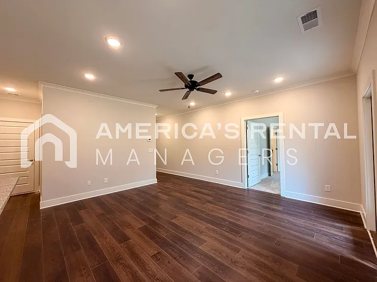 125 Townmoor Ln — Photo 14