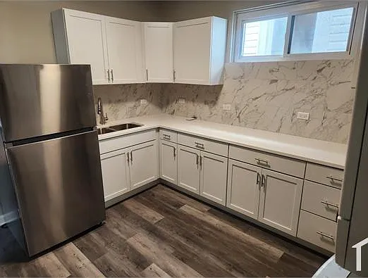 8008 S Escanaba Ave #1-2 — Photo 6