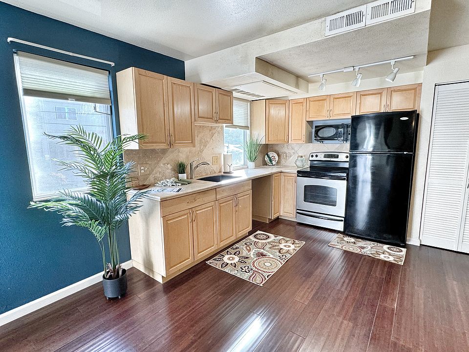 1st image of 75-5748 Alahou St APT 1A