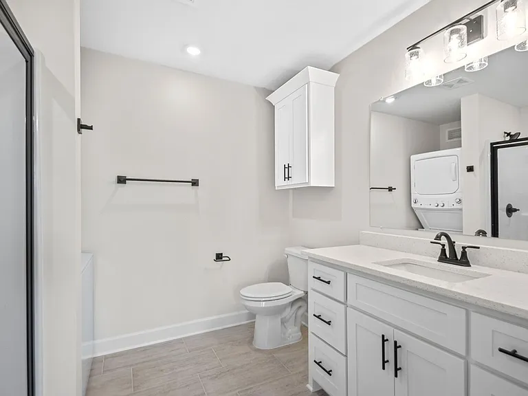 400 Parker St — Photo 47