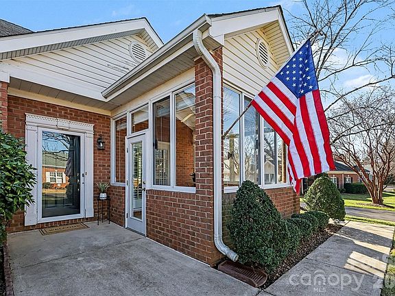 2nd image of 8327 Olde Troon Dr