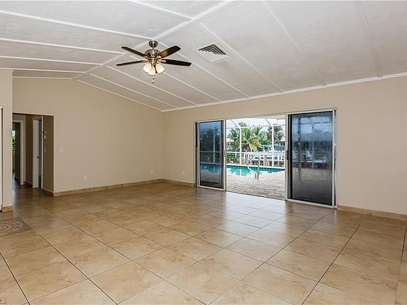 5th image of 749 N Barfield Dr
