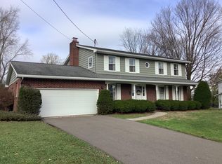 28 Hillview Dr, Norwich, NY 13815