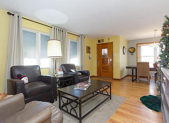 4th image of 8108 Carlsbad Dr