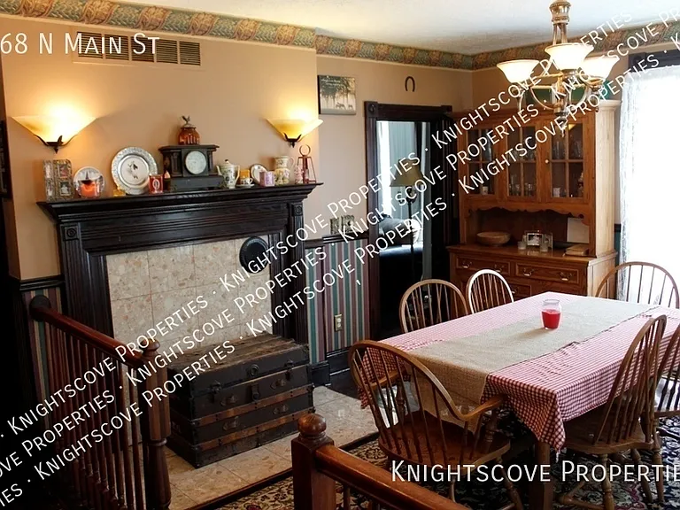 268 N Main St — Photo 1