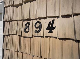 894 Lynn Dr, Valley Stream, NY 11580