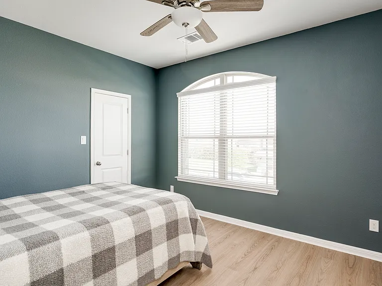 709 Tinton Falls Ln — Photo 35