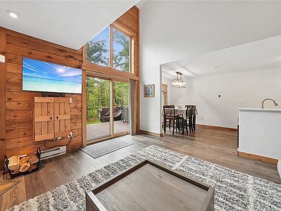 2nd image of 1467 Gebhart Way