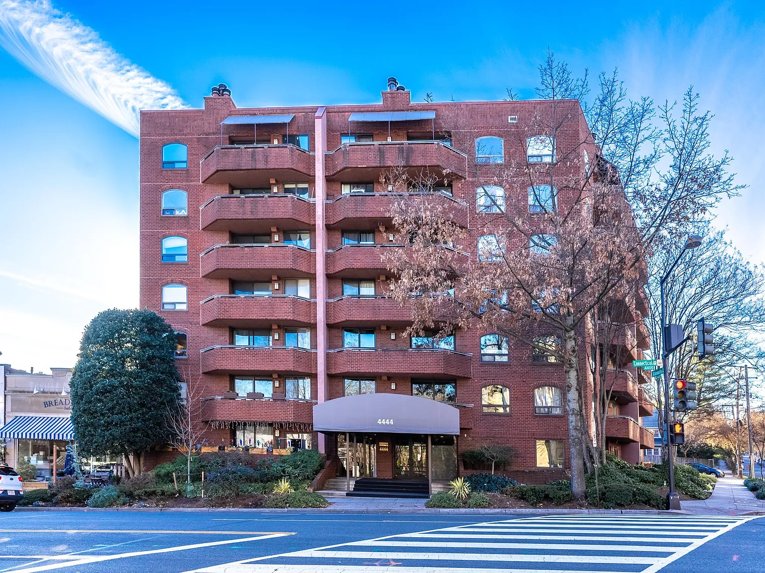 2 bed, 870 sqft, $2,899 — Photo 1