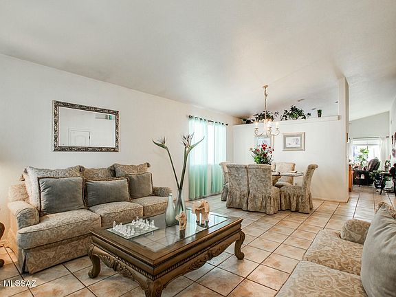 5th image of 2630 W Cezanne Cir