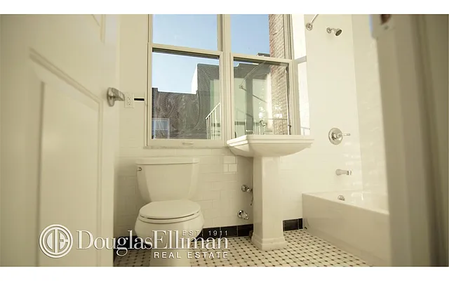 Rented by Douglas Elliman | media 39