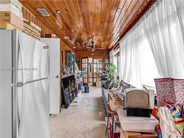 9901 SW 35th Ter — Photo 9