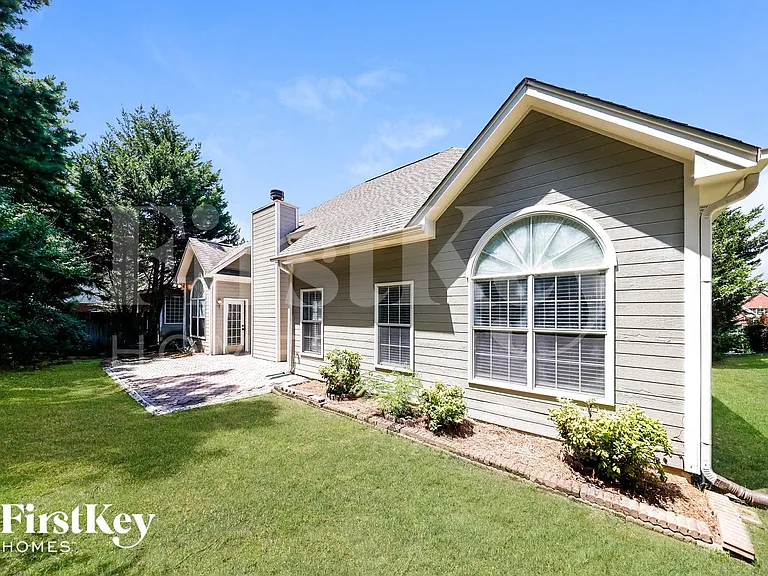 925 Jackson Cir — Photo 15