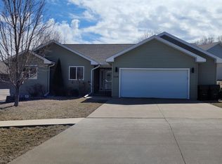 524 Forest View Ave, Sioux City, IA 51103