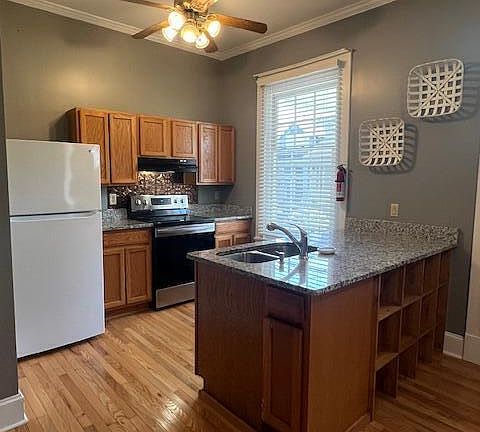 2nd image of 965 New St