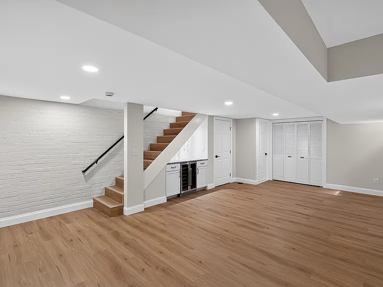 1712 U St SE — Photo 15