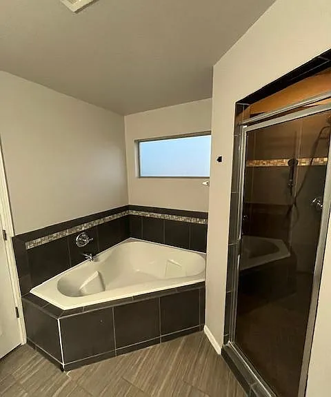 409 Sonaran Ct — Photo 10